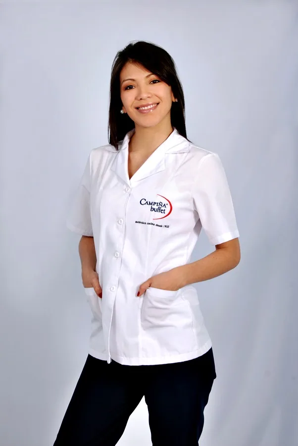 Camisa de presentación de Línea Institucional